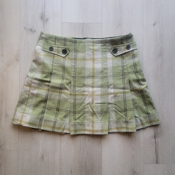 GAP Dresses & Skirts - GAP Green Plaid Pleated Mini Skirt